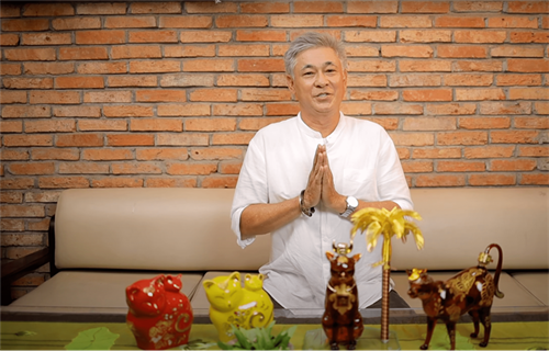 Diễn viên Tùng Yuki lựa quà Tết nào dành tặng người thân, đối tác và bạn bè?