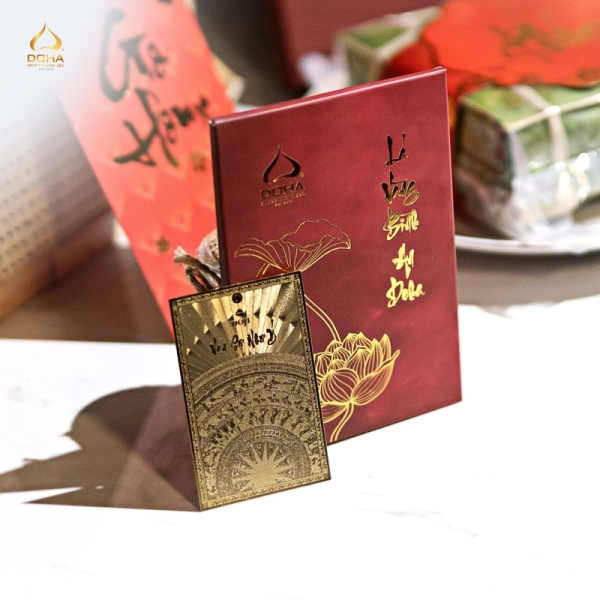 Premium Corporate Tet Gifts: The Language of Branding