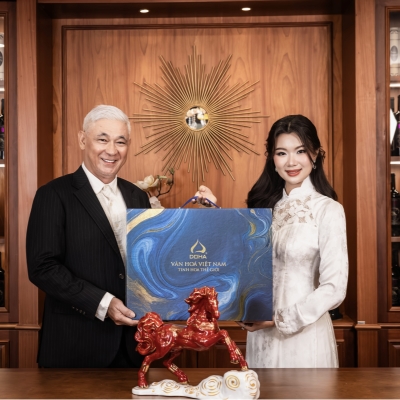 Окровавленный конь — дань уважения лидерам